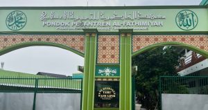 gerbang_al_fathimiyah