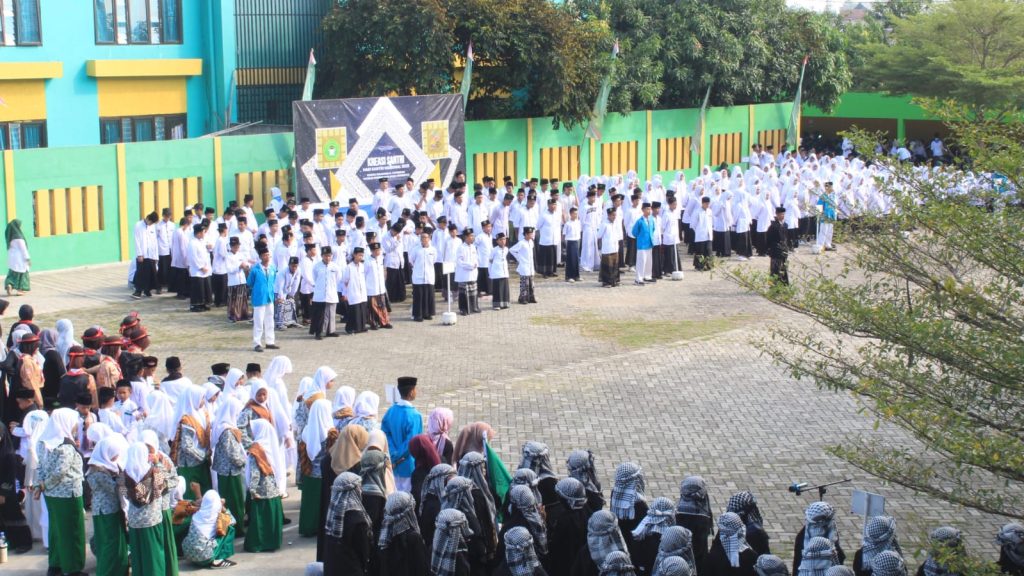 santri Al-Fathimiyah