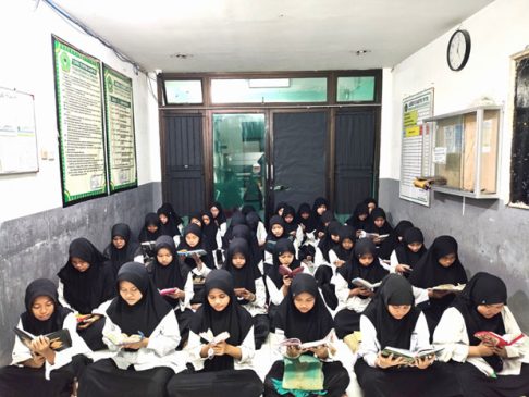 Tips Memilih Pesantren untuk anak