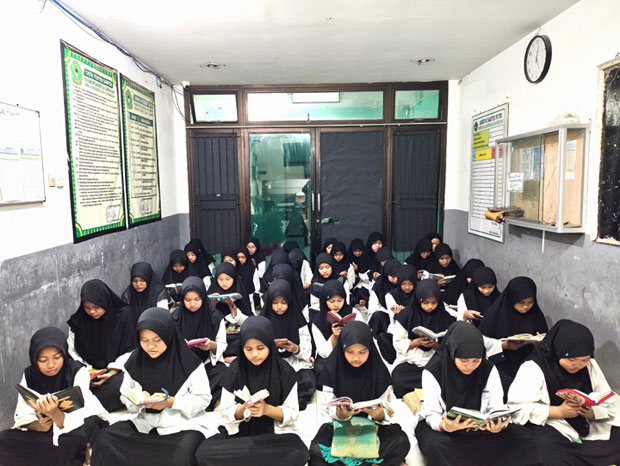 Tips Memilih Pesantren untuk anak